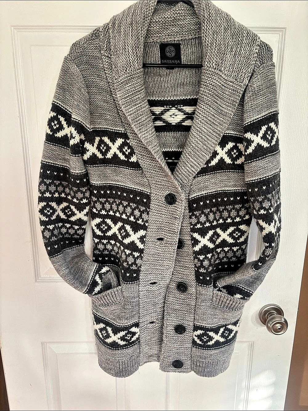 Sansara Geometric Knit Cardigan in Gray & Black Like New